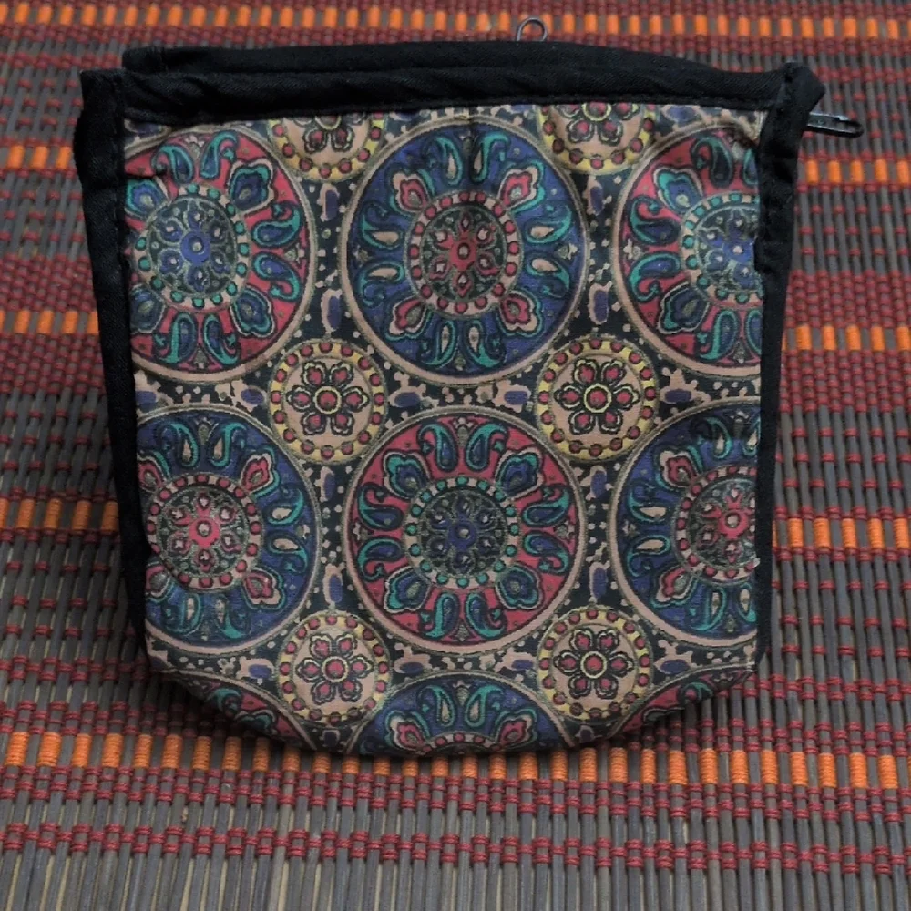 Oscar de la Renta Vintage Multicolor Mandala Cosmetic Bag